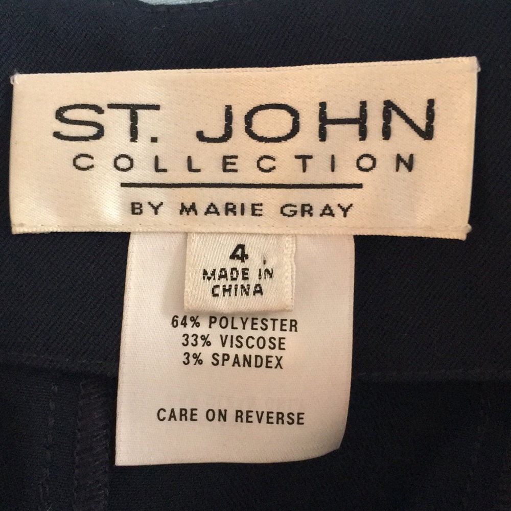 St. John navy blue size 4 perfect condition. - Picture 5 of 8